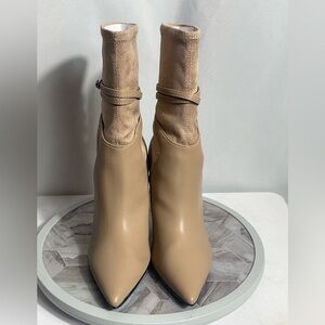 GUESS Acora Wedge Ankle Boots Light Natural 6M Pointed Toe Stretch Pull-On